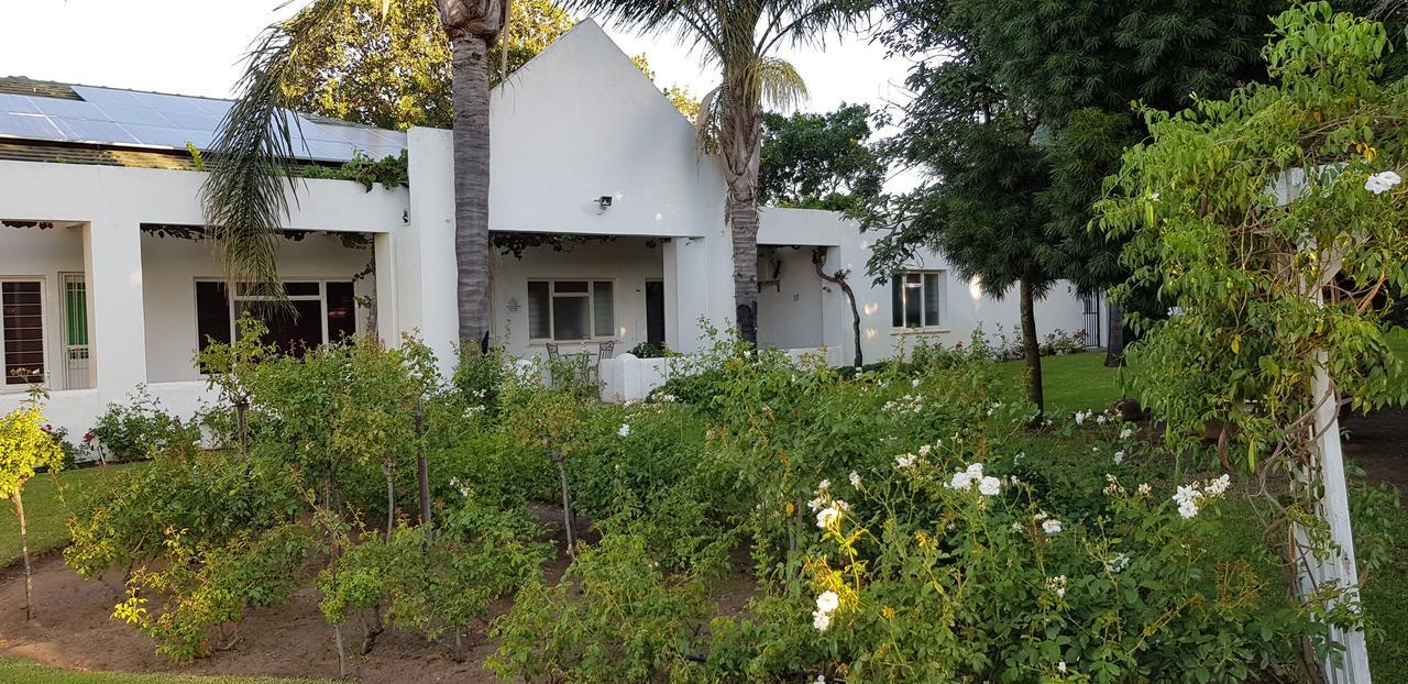 Zonnevanger Guesthouse Noorder-Paarl Exterior photo