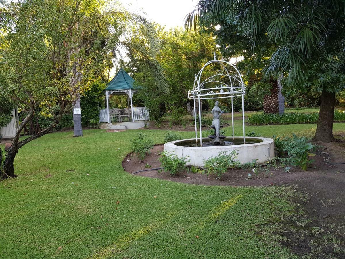 Zonnevanger Guesthouse Noorder-Paarl Exterior photo